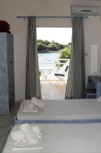 Kolios Beach Seaview Studios Exterior photo